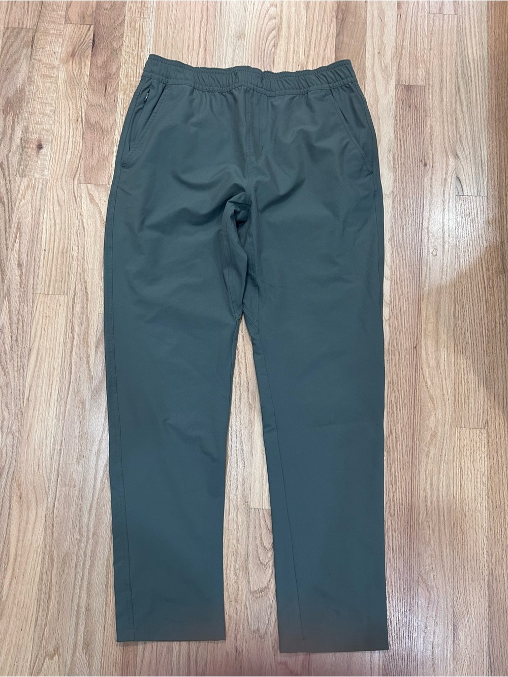 tentree Men's Elastic Waist Chinos - Olive Green